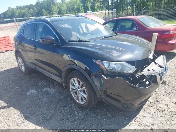 JN1BJ1CP5HW005064 2017 NISSAN ROGUE - Image 1