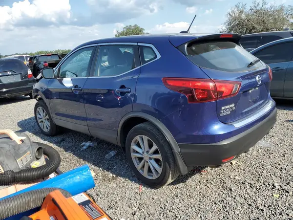 JN1BJ1CP5HW006778 2017 NISSAN ROGUE - Image 2