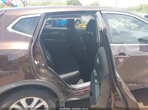 JN1BJ1CP5HW006988 2017 NISSAN ROGUE - Image 8