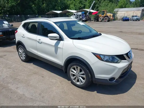 JN1BJ1CP5HW007641 2017 NISSAN ROGUE - Image 1