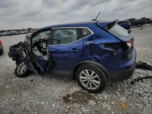 JN1BJ1CP5HW008689 2017 NISSAN ROGUE - Image 2