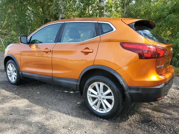 JN1BJ1CP5HW008739 2017 NISSAN ROGUE - Image 2