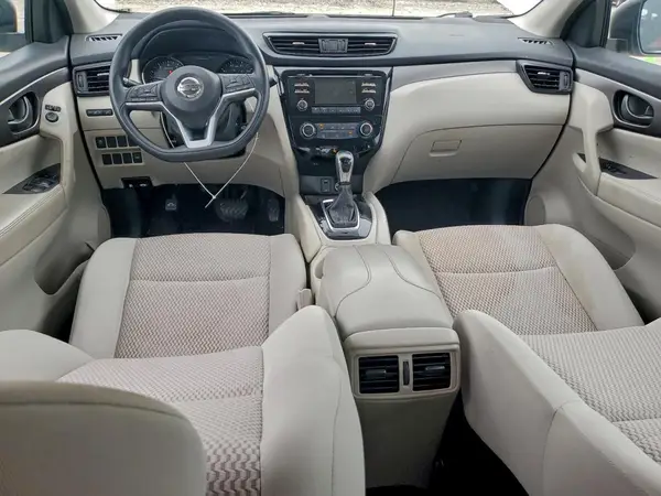 JN1BJ1CP5HW009745 2017 NISSAN ROGUE - Image 8