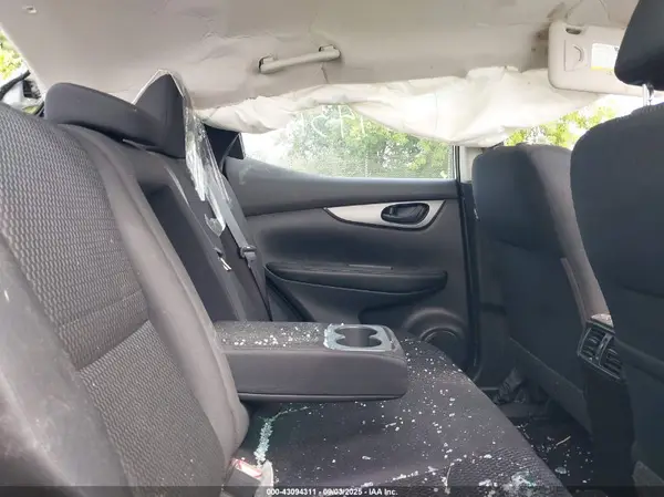 JN1BJ1CP5HW015058 2017 NISSAN ROGUE - Image 8