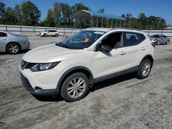 JN1BJ1CP5HW015383 2017 NISSAN ROGUE - Image 1