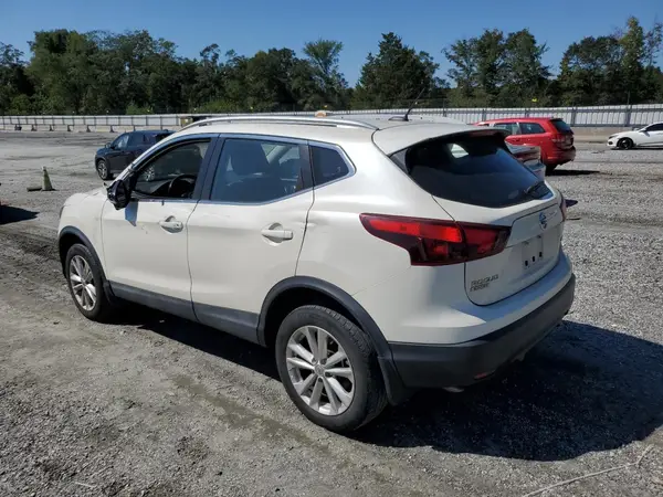 JN1BJ1CP5HW015383 2017 NISSAN ROGUE - Image 2