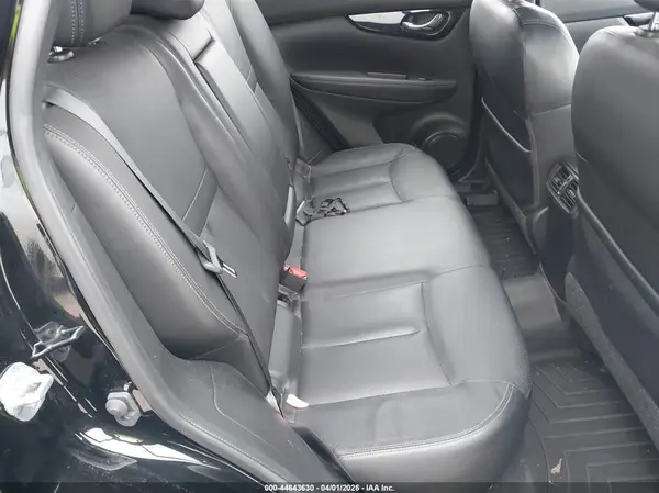JN1BJ1CP5HW016064 2017 NISSAN ROGUE - Image 8