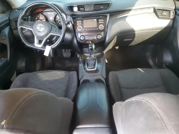 JN1BJ1CP5HW016226 2017 NISSAN ROGUE - Image 8