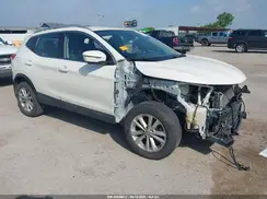 JN1BJ1CP5HW017053 2017 NISSAN ROGUE