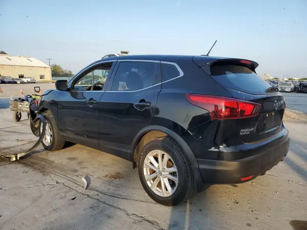 JN1BJ1CP5HW019577 2017 NISSAN ROGUE - Image 2