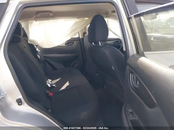 JN1BJ1CP5HW022009 2017 NISSAN ROGUE - Image 8