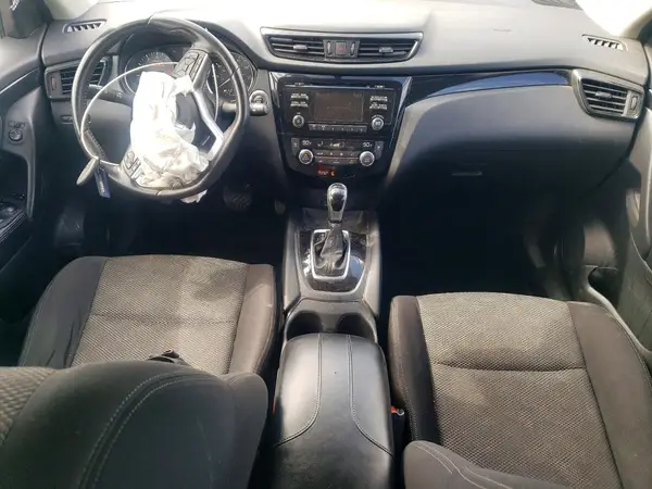 JN1BJ1CP5HW022110 2017 NISSAN ROGUE - Image 8