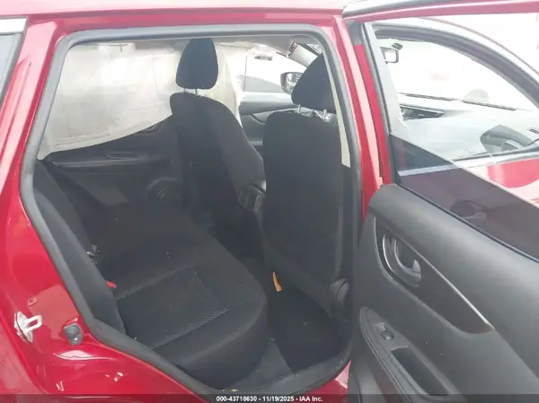 JN1BJ1CP5HW027596 2017 NISSAN ROGUE - Image 8