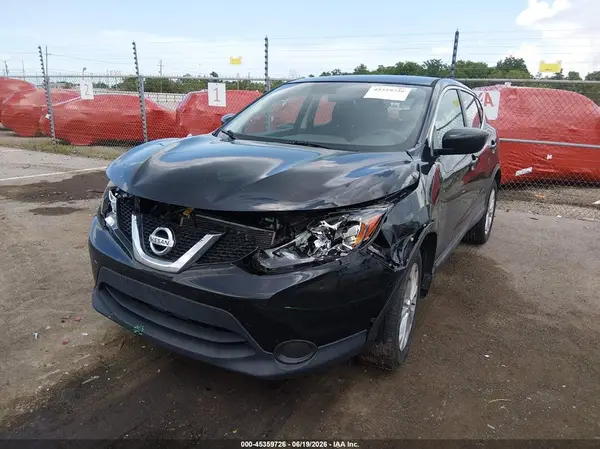 JN1BJ1CP5HW028134 2017 NISSAN ROGUE - Image 2