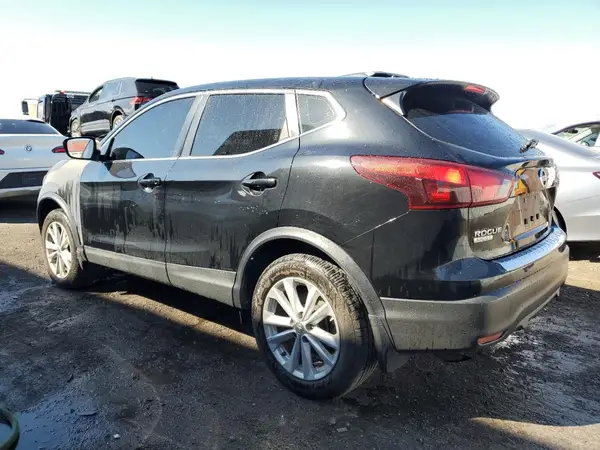 JN1BJ1CP5HW034094 2017 NISSAN ROGUE - Image 2