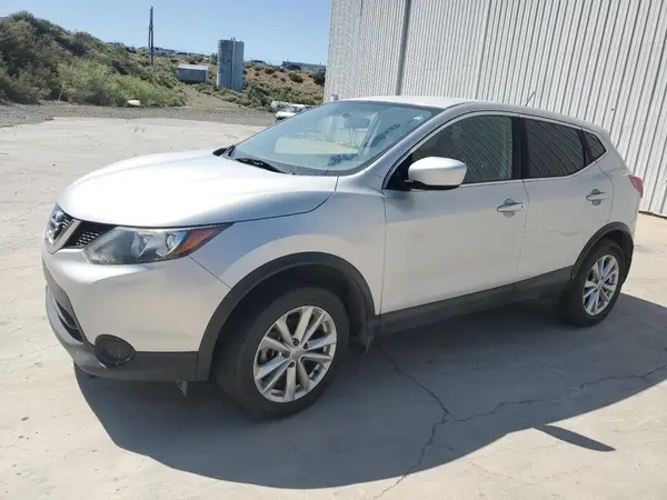JN1BJ1CP5HW035200 2017 NISSAN ROGUE - Image 1