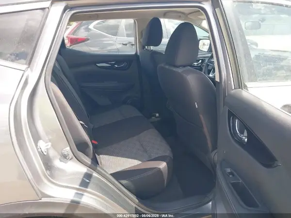 JN1BJ1CP5HW036167 2017 NISSAN ROGUE - Image 8
