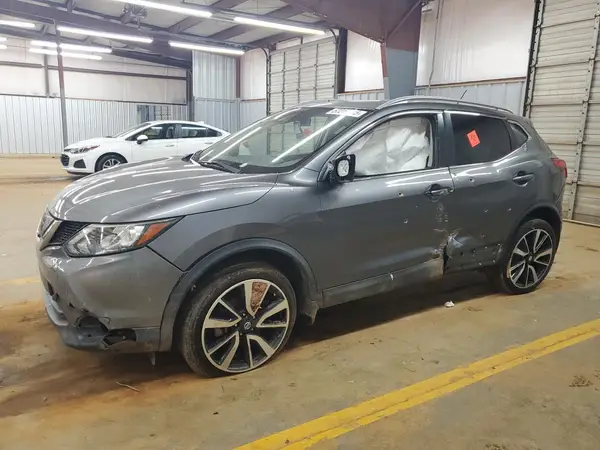 JN1BJ1CP5JW100567 2018 NISSAN ROGUE - Image 1