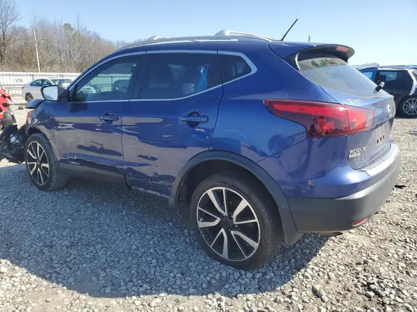 JN1BJ1CP5JW100827 2018 NISSAN ROGUE - Image 2