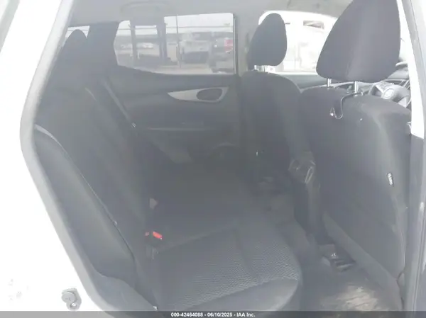 JN1BJ1CP5JW103615 2018 NISSAN ROGUE - Image 8