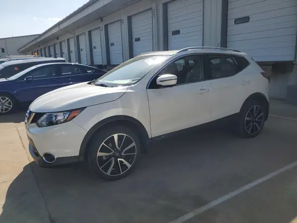 JN1BJ1CP5JW104604 2018 NISSAN ROGUE - Image 1