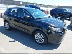 JN1BJ1CP5JW104683 2018 NISSAN ROGUE