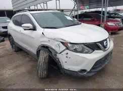 JN1BJ1CP5JW107518 2018 NISSAN ROGUE