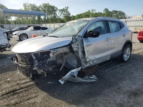JN1BJ1CP5JW109561 2018 NISSAN ROGUE - Image 1