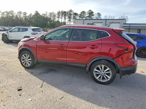 JN1BJ1CP5JW151275 2018 NISSAN ROGUE - Image 2