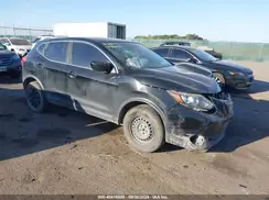 JN1BJ1CP5JW156623 2018 NISSAN ROGUE