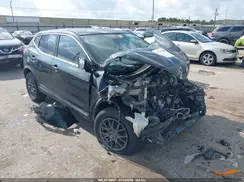 JN1BJ1CP5JW157268 2018 NISSAN ROGUE