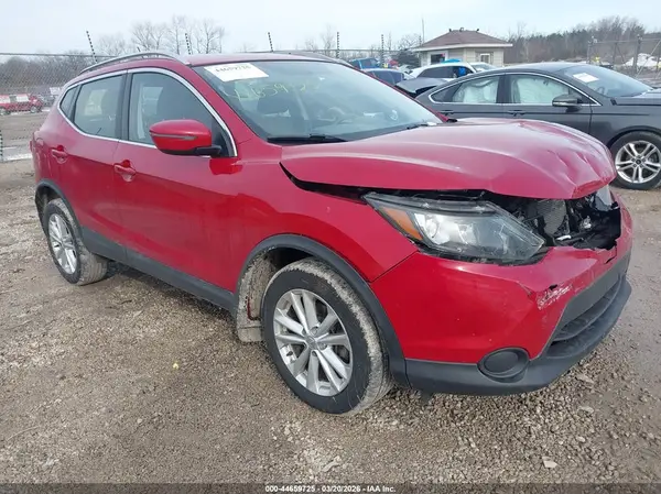 JN1BJ1CP5JW160428 2018 NISSAN ROGUE - Image 1