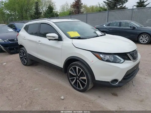 JN1BJ1CP5JW164818 2018 NISSAN ROGUE - Image 1