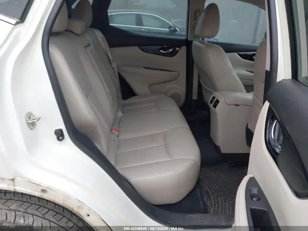JN1BJ1CP5JW164818 2018 NISSAN ROGUE - Image 8