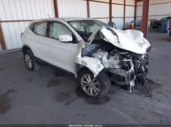 JN1BJ1CP5JW180825 2018 NISSAN ROGUE
