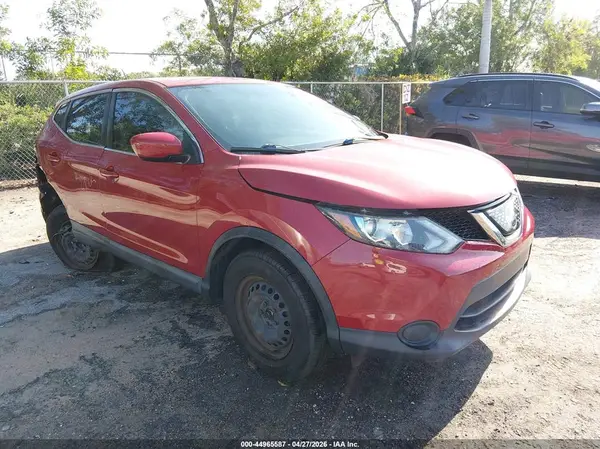 JN1BJ1CP5JW182087 2018 NISSAN ROGUE - Image 1
