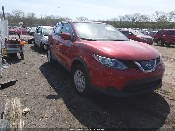 JN1BJ1CP5JW189900 2018 NISSAN ROGUE - Image 1