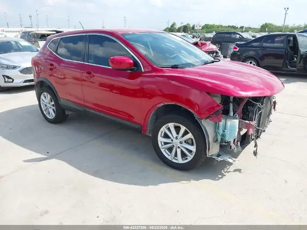 JN1BJ1CP5JW194627 2018 NISSAN ROGUE - Image 1