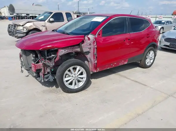 JN1BJ1CP5JW194627 2018 NISSAN ROGUE - Image 2