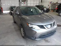 JN1BJ1CP5JW196524 2018 NISSAN ROGUE
