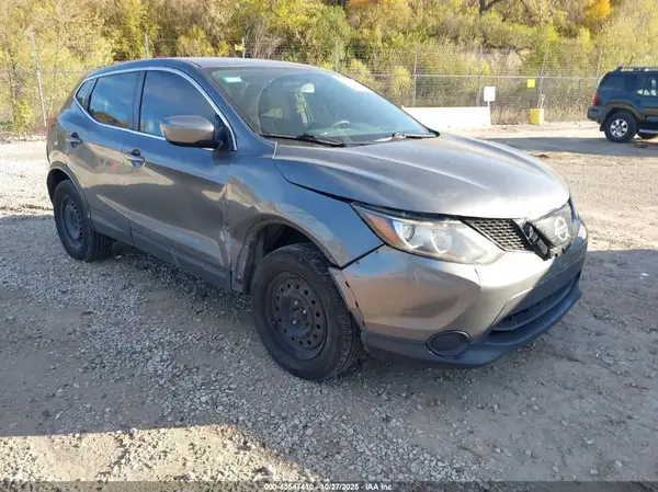 JN1BJ1CP5KW210858 2019 NISSAN ROGUE - Image 1