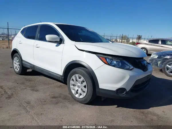 JN1BJ1CP5KW221942 2019 NISSAN ROGUE - Image 1