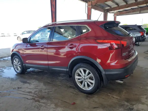 JN1BJ1CP5KW228762 2019 NISSAN ROGUE - Image 2