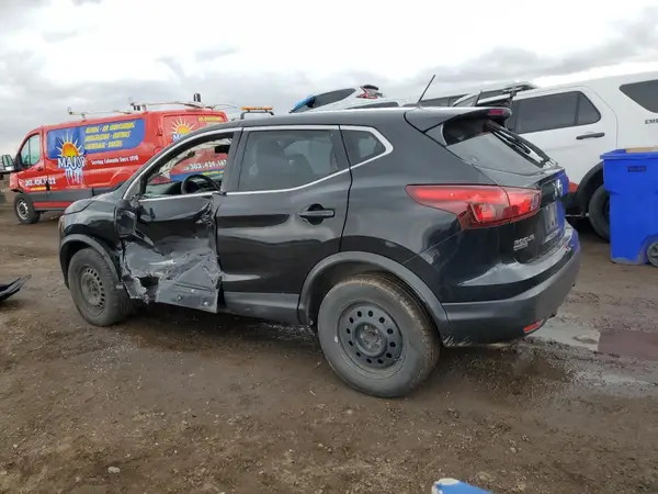 JN1BJ1CP5KW228938 2019 NISSAN ROGUE - Image 2