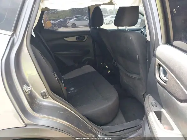 JN1BJ1CP5KW235775 2019 NISSAN ROGUE - Image 8