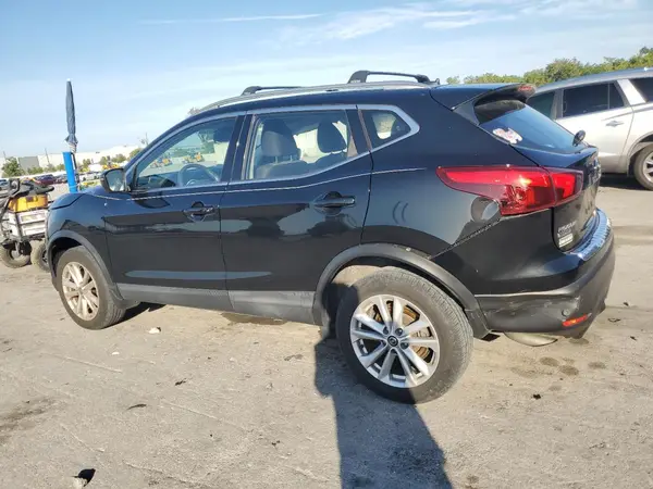 JN1BJ1CP5KW244217 2019 NISSAN ROGUE - Image 2