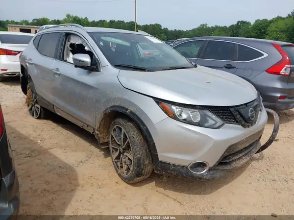 JN1BJ1CP5KW528298 2019 NISSAN ROGUE - Image 1