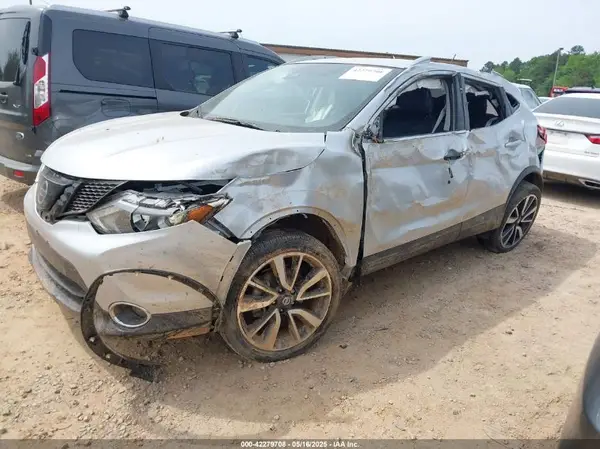 JN1BJ1CP5KW528298 2019 NISSAN ROGUE - Image 2