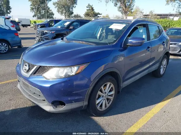 JN1BJ1CP6HW003260 2017 NISSAN ROGUE - Image 2