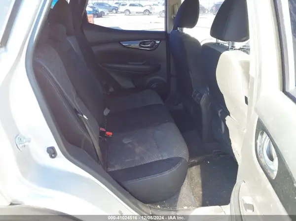 JN1BJ1CP6HW010659 2017 NISSAN ROGUE - Image 8